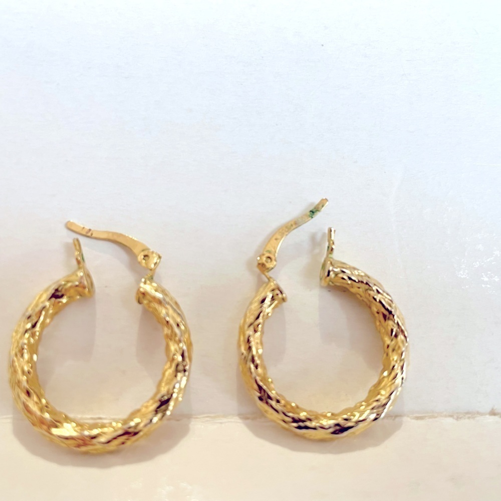 Gold‎ Structured Hoops Earrings